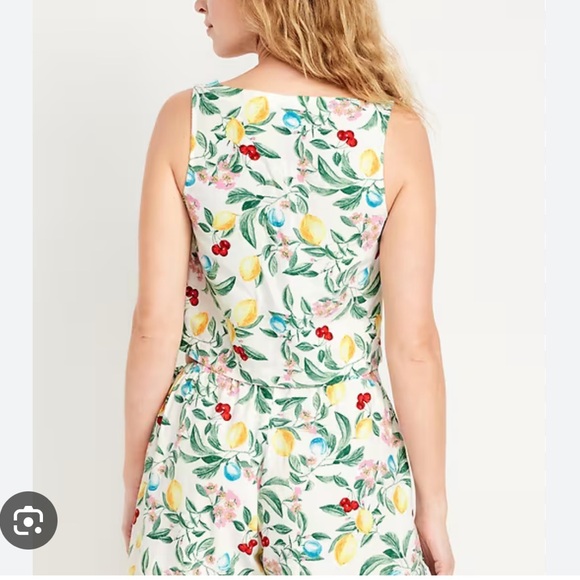 Old Navy High Waisted Linen Blend Wrap Front Mini Skort | Lemons - Picture 4 of 7